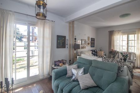 Sala de casa à venda com 4 quartos, 252m² em Parque Urbano, Porto Alegre