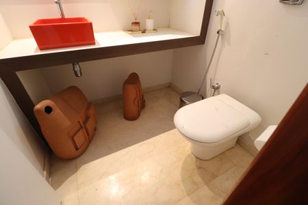 Casa para alugar com 490m², 4 quartos e 4 vagasLavabo