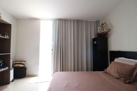 Casa para alugar com 490m², 4 quartos e 4 vagasQuarto 3 - Suíte