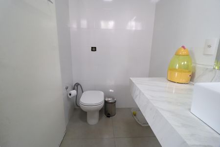 Casa para alugar com 490m², 4 quartos e 4 vagasBanheiro do Quarto 1