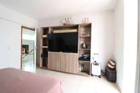 Casa para alugar com 490m², 4 quartos e 4 vagasQuarto 3 - Suíte