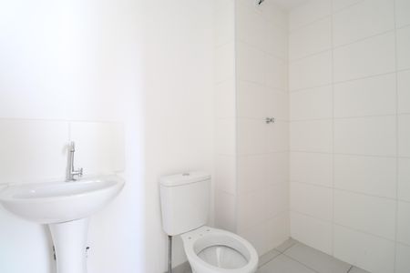 Banheiro de apartamento à venda com 1 quarto, 26m² em Barra Funda, São Paulo