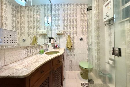 Apartamento à venda com 124m², 3 quartos e 1 vaga Apartamento à venda com 124m², 3 quartos e 1 vagaBanheiro Social 2