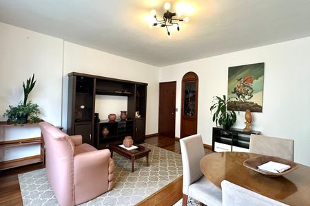 Apartamento à venda com 124m², 3 quartos e 1 vaga Apartamento à venda com 124m², 3 quartos e 1 vagaSala