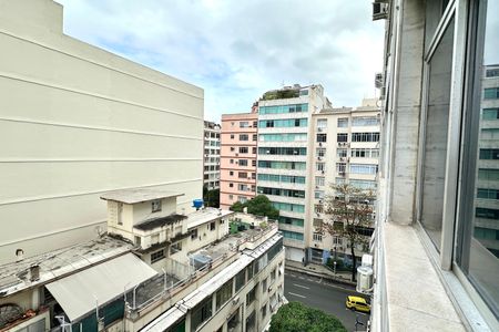Apartamento à venda com 124m², 3 quartos e 1 vaga Apartamento à venda com 124m², 3 quartos e 1 vagaSala vista