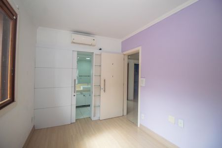 Casa à venda com 297m², 4 quartos e sem vagaSuite