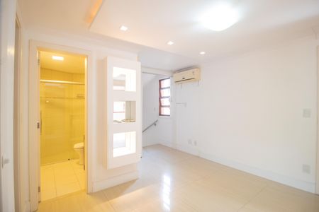 Casa à venda com 297m², 4 quartos e sem vagaCorredor