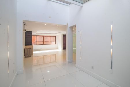 Casa à venda com 297m², 4 quartos e sem vagaSala