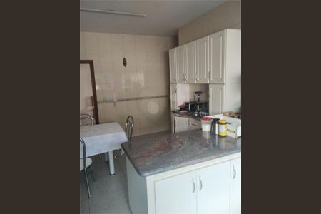 Casa à venda com 417m², 5 quartos e 4 vagas