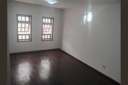 Casa à venda com 125m², 3 quartos e 2 vagas