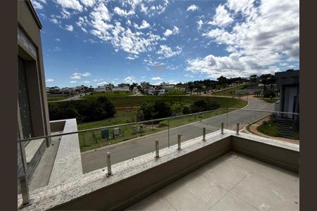 Casa à venda com 447m², 4 quartos e 6 vagas