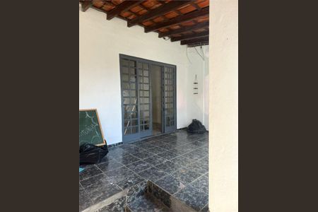 Casa à venda com 200m², 4 quartos e 2 vagas
