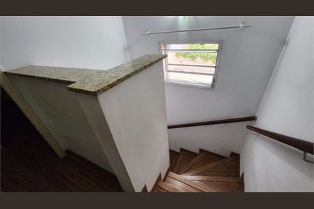Casa à venda com 102m², 3 quartos e 2 vagas