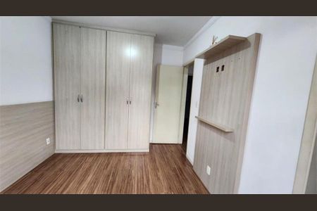 Casa à venda com 102m², 3 quartos e 2 vagas