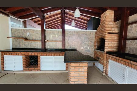 Casa à venda com 102m², 3 quartos e 2 vagas