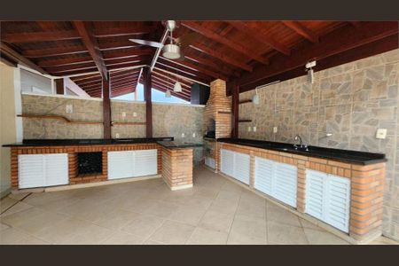 Casa à venda com 102m², 3 quartos e 2 vagas