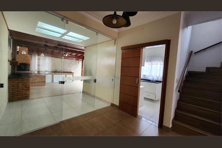 Casa à venda com 102m², 3 quartos e 2 vagas