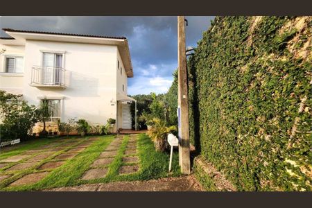 Casa à venda com 102m², 3 quartos e 2 vagas