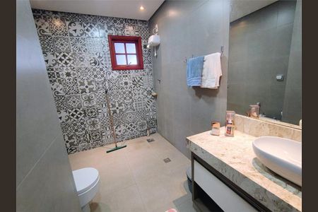 Casa à venda com 180m², 3 quartos e 2 vagas