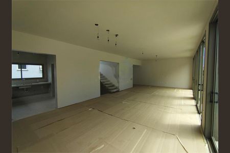 Casa à venda com 4 quartos, 266m² em Gramadão, Jundiaí