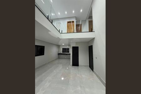 Casa à venda com 170m², 3 quartos e 1 vaga
