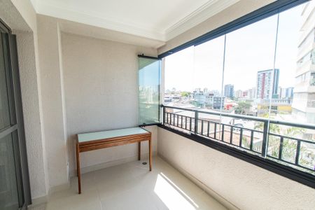 Studio para alugar com 28m², 1 quarto e sem vaga Studio para alugar com 28m², 1 quarto e sem vagaVaranda