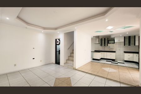 Casa à venda com 135m², 2 quartos e 2 vagasSala