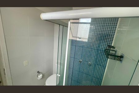 Apartamento à venda com 57m², 3 quartos e 1 vaga Apartamento à venda com 57m², 3 quartos e 1 vagaBanheiro 1
