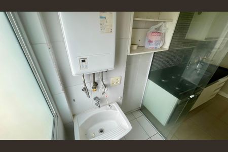 Apartamento à venda com 57m², 3 quartos e 1 vaga Apartamento à venda com 57m², 3 quartos e 1 vagaÁrea de Serviço