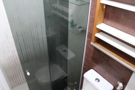 Apartamento para alugar com 60m², 2 quartos e sem vagaBanheiro