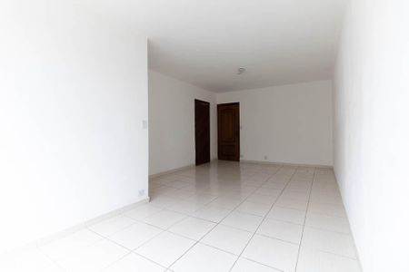 Apartamento à venda com 64m², 2 quartos e 1 vaga Apartamento à venda com 64m², 2 quartos e 1 vagaSala