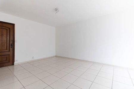 Apartamento à venda com 64m², 2 quartos e 1 vaga Apartamento à venda com 64m², 2 quartos e 1 vagaSala