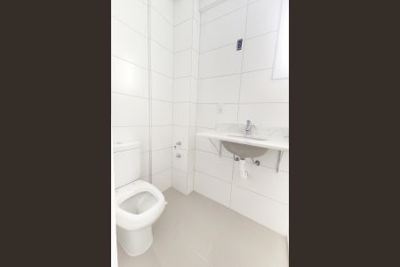 Apartamento para alugar com 60m², 2 quartos e sem vagaBanheiro da Suíte