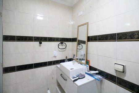 Apartamento à venda com 57m², 2 quartos e 1 vaga Apartamento à venda com 57m², 2 quartos e 1 vagaBanheiro