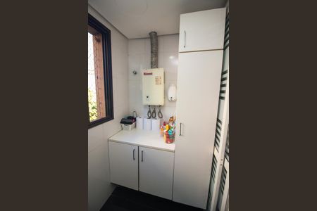 Apartamento à venda com 74m², 2 quartos e 2 vagasÁrea de Serviço