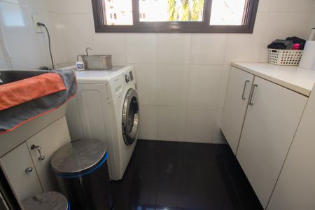 Apartamento à venda com 74m², 2 quartos e 2 vagasÁrea de Serviço