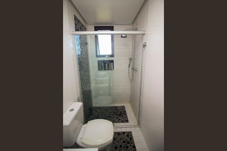 Apartamento à venda com 74m², 2 quartos e 2 vagasBanheiro da Suíte