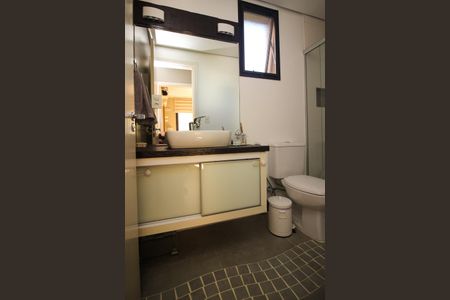 Apartamento à venda com 74m², 2 quartos e 2 vagasBanheiro Social