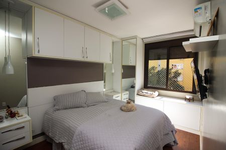 Apartamento à venda com 74m², 2 quartos e 2 vagasSuíte