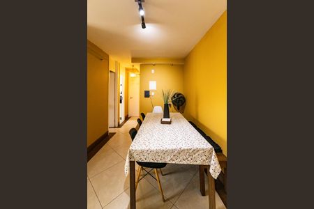 Apartamento à venda com 64m², 2 quartos e 1 vaga Apartamento à venda com 64m², 2 quartos e 1 vagaSala de Jantar