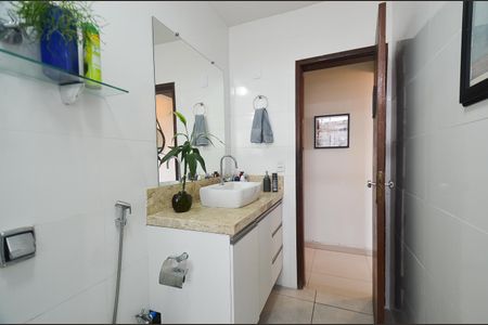 Apartamento à venda com 55m², 2 quartos e 1 vagaBanheiro