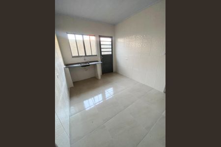 Casa à venda com 150m², 6 quartos e sem vaga Casa à venda com 150m², 6 quartos e sem vagaCozinha casa 4