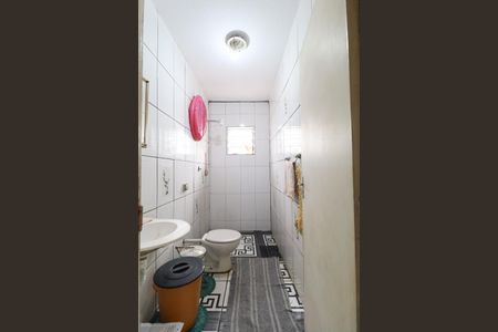 Casa à venda com 150m², 6 quartos e sem vaga Casa à venda com 150m², 6 quartos e sem vagaBanheiro casa 1