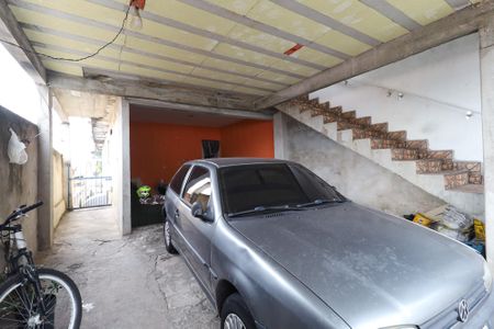 Casa à venda com 150m², 6 quartos e sem vaga Casa à venda com 150m², 6 quartos e sem vagaGaragem casa 1