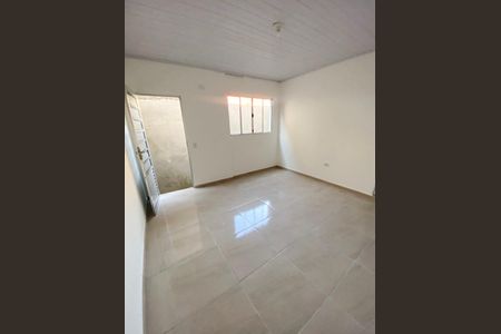 Casa à venda com 150m², 6 quartos e sem vaga Casa à venda com 150m², 6 quartos e sem vagaSala casa 4