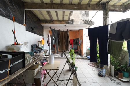 Casa à venda com 150m², 6 quartos e sem vaga Casa à venda com 150m², 6 quartos e sem vagaÁrea de serviço / Quintal casa 1