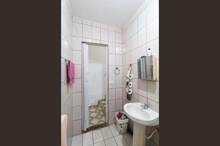 Casa à venda com 150m², 6 quartos e sem vaga Casa à venda com 150m², 6 quartos e sem vagaBanheiro casa 3