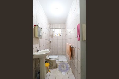 Casa à venda com 150m², 6 quartos e sem vaga Casa à venda com 150m², 6 quartos e sem vagaBanheiro casa 3