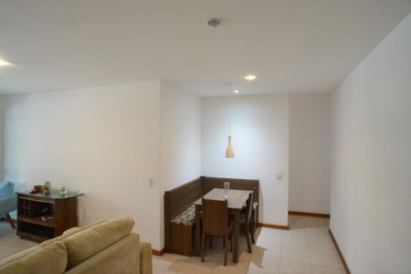 Sala de apartamento para alugar com 4 quartos, 110m² em Barra da Tijuca, Rio de Janeiro