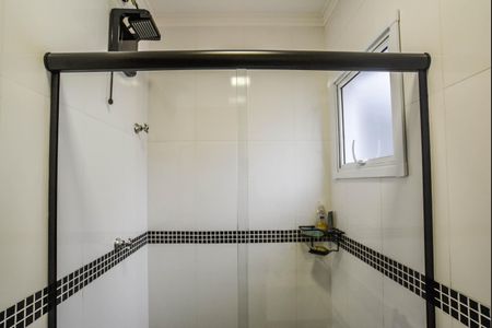 Apartamento à venda com 120m², 2 quartos e 2 vagas Apartamento à venda com 120m², 2 quartos e 2 vagasBanheiro Corredor